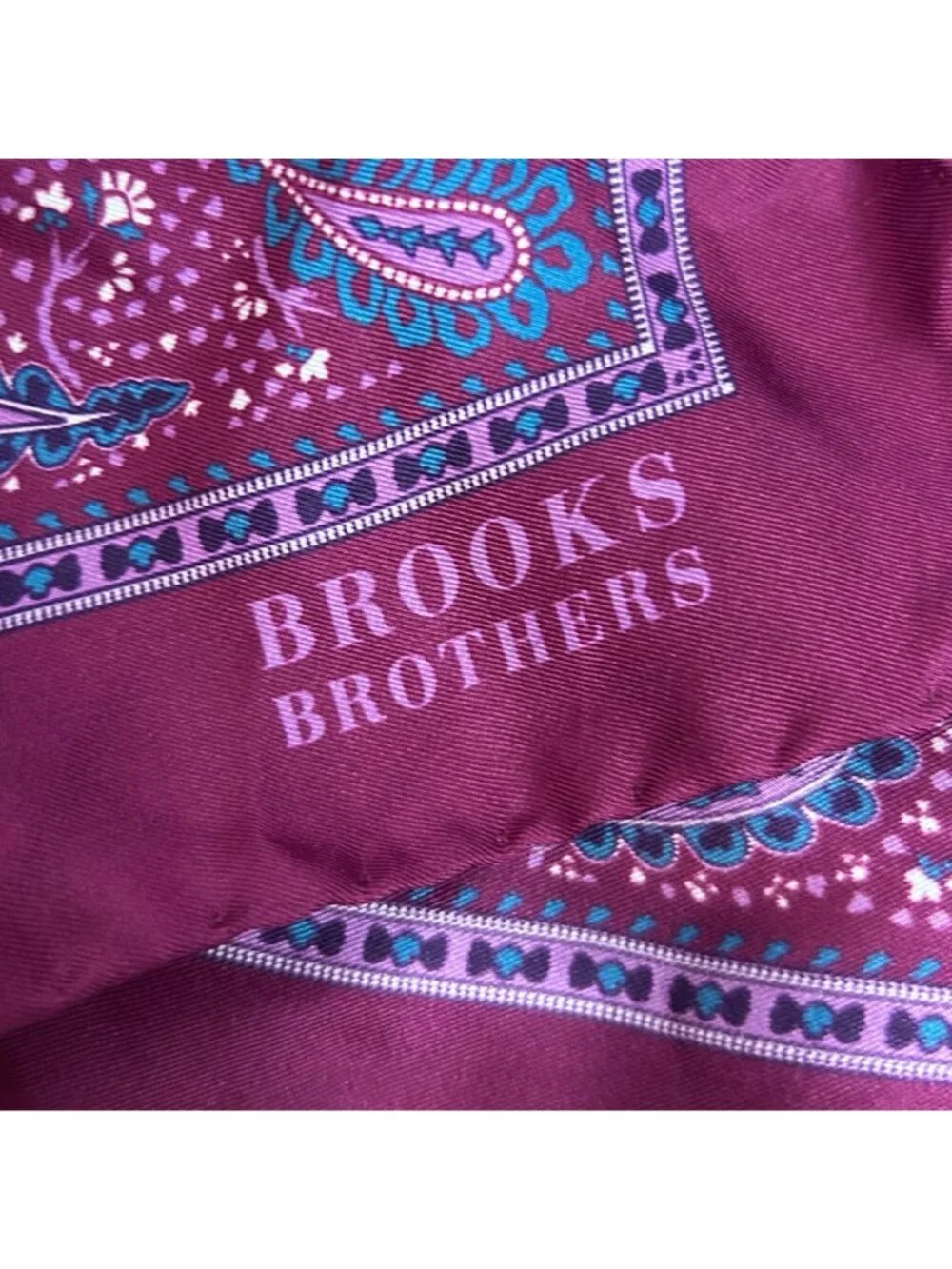 Brooks Brothers 100% Silk Purple Paisley Neck Bag Scarf